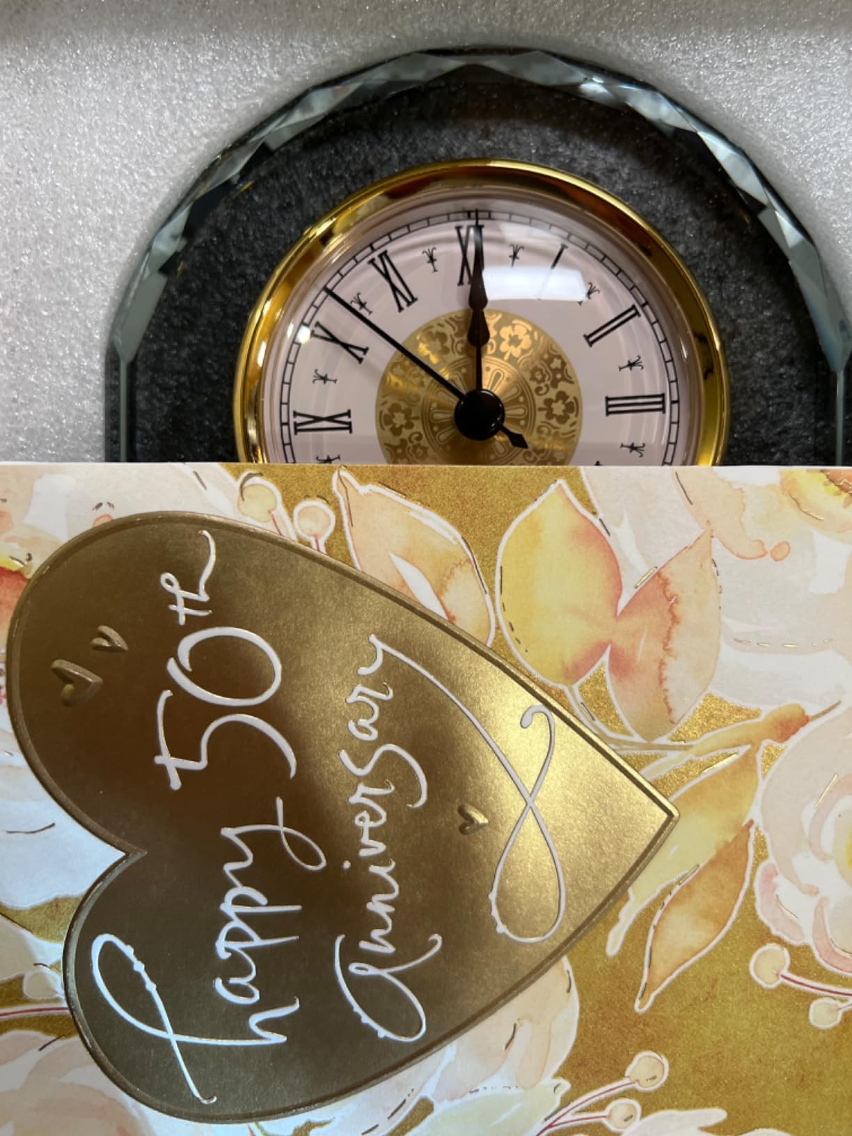 YWHL 25th Wedding Anniversary Clock Gifts for Couple, 25 Year Anniversary Keepsake Gifts for Husband/Wife, Glass Clock Decoration for 25 Years for Marriage (Battery not Included) customer photo 1