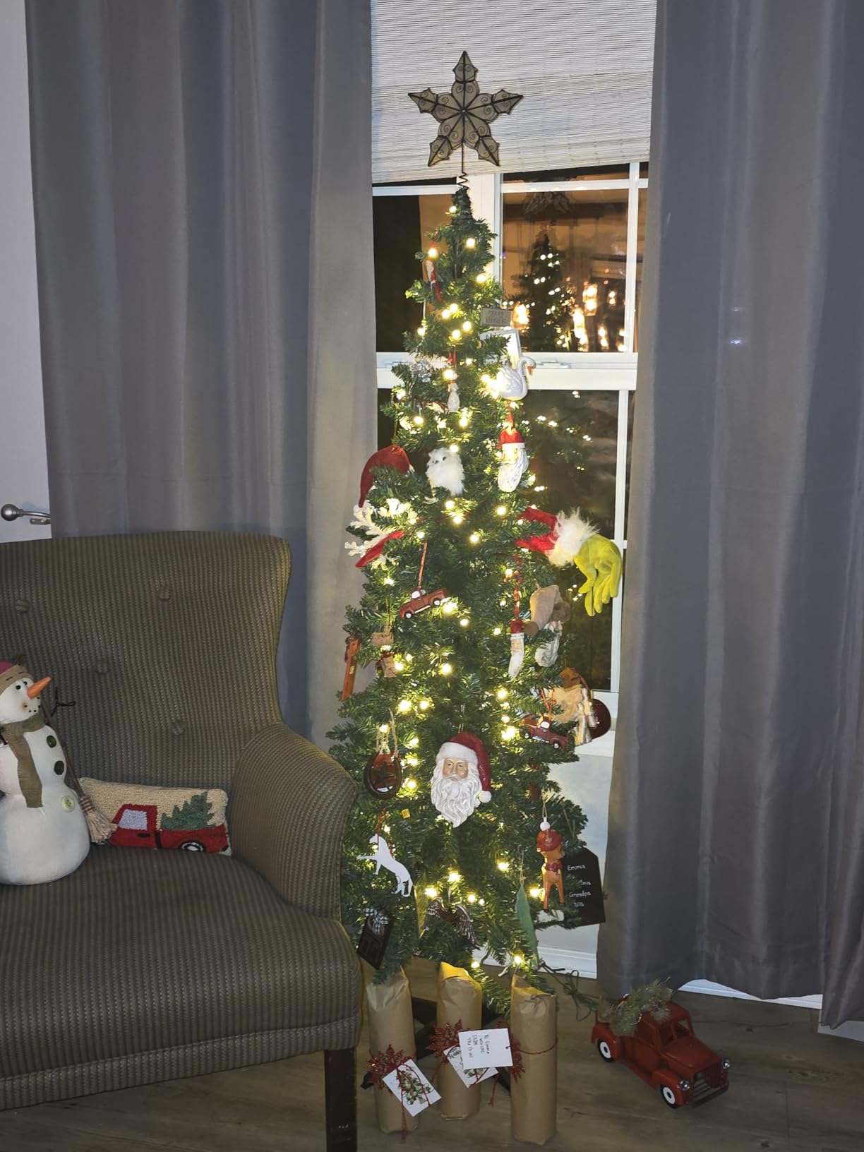 HOMCOM Noble Fir Artificial Pencil Christmas Tree Prelit 6' Green | Slim, 200 Warm White LED Lights, 390 Tips, Christmas Decoration customer photo 1