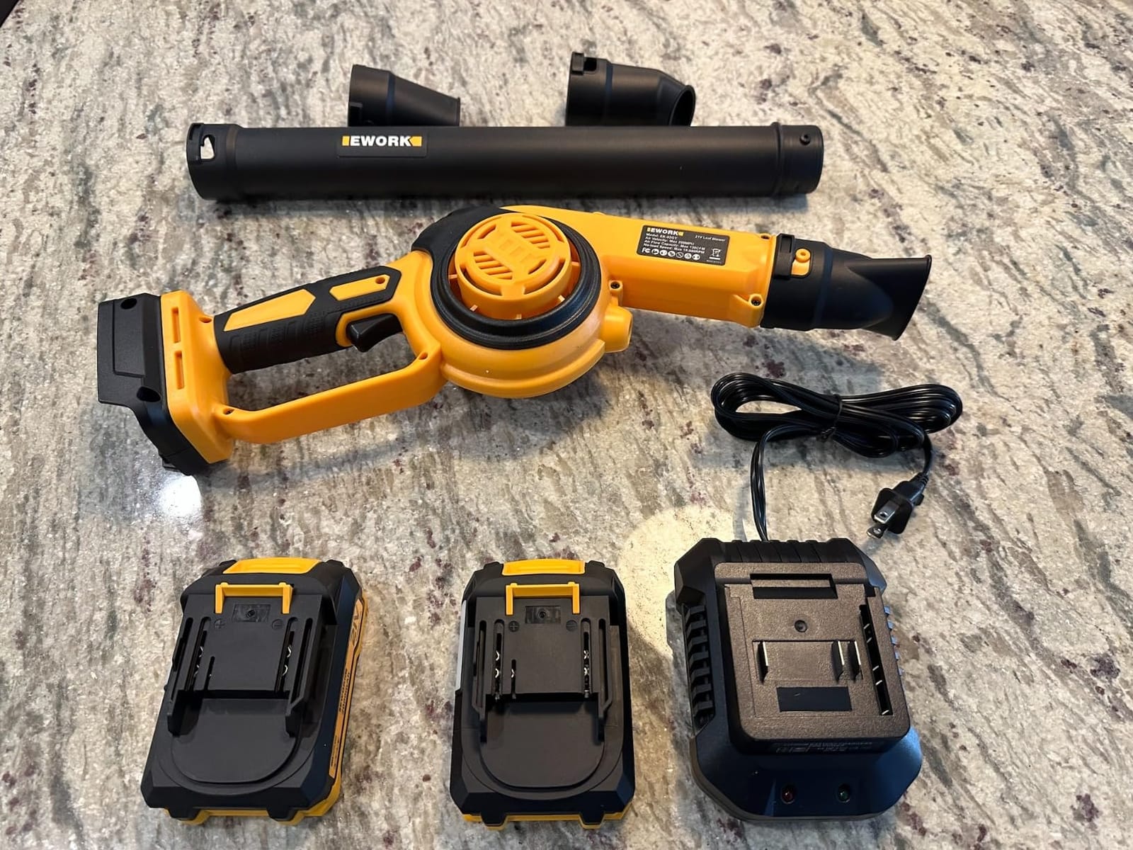 EWORK 20V Small Cordless Leaf Blower with 2 x 2.0Ah Battery and Charger customer photo 2
