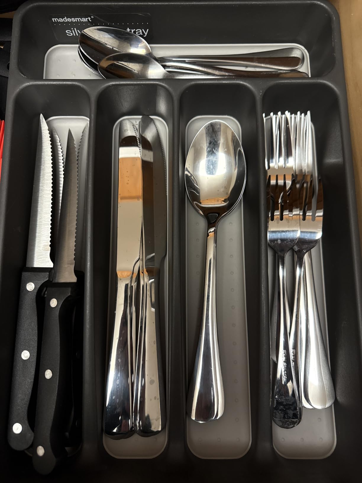 24 Pcs Gold Silverware Set with Steak Knives, Stainless Steel Flatware Cutlery Set for 4, Kitchen Tableware Sets, Utensil Sets for Home and Restaurant, Dishwasher Safe customer photo 1
