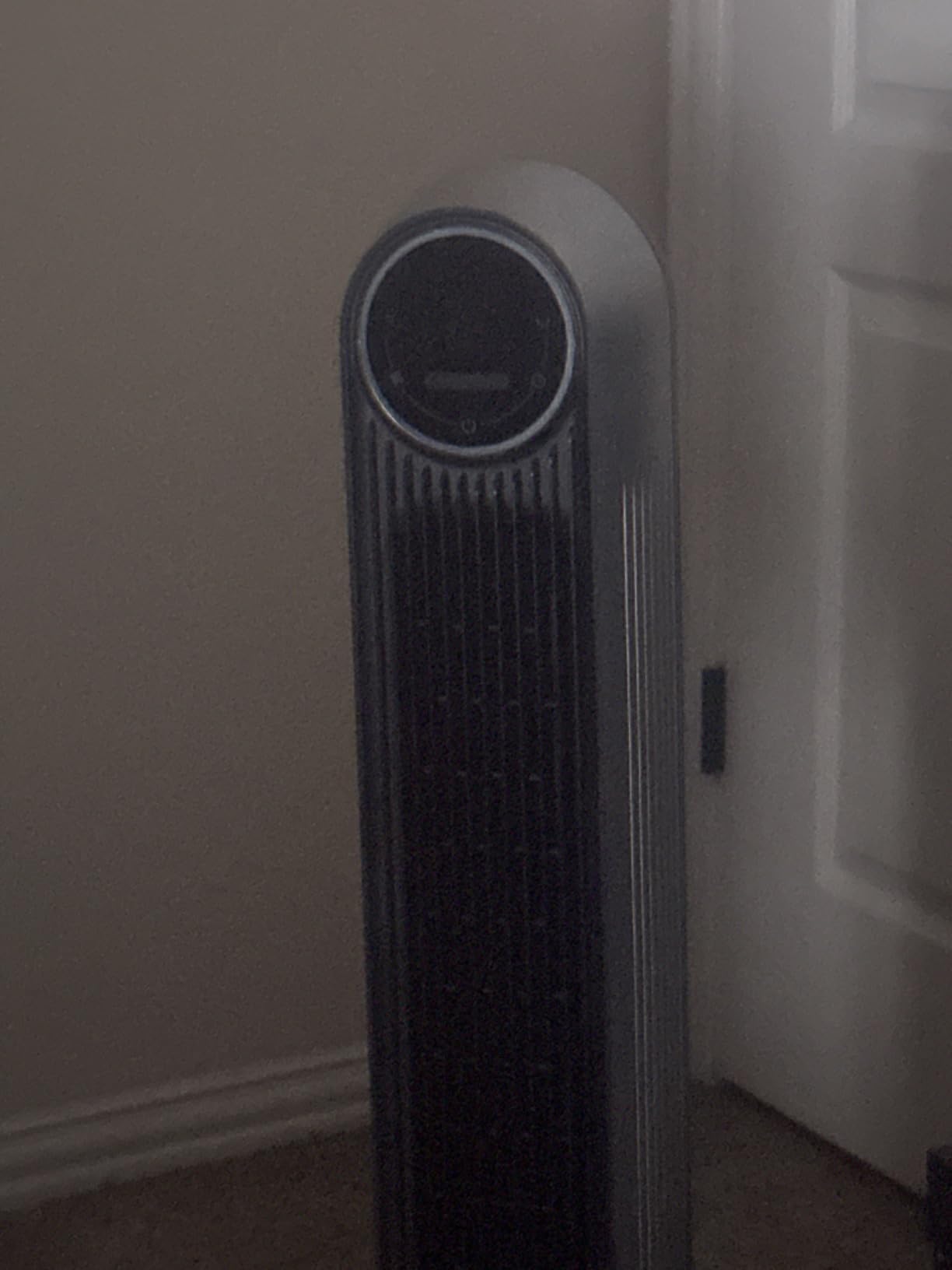 DREO Bladeless Tower Fan - 25ft/s, 4 Speeds, 4 Modes, 90° Oscillation, 8H Timer, Ultra Quiet for Bedroom, Indoors, Silver (Tower Fan 307) customer photo 2
