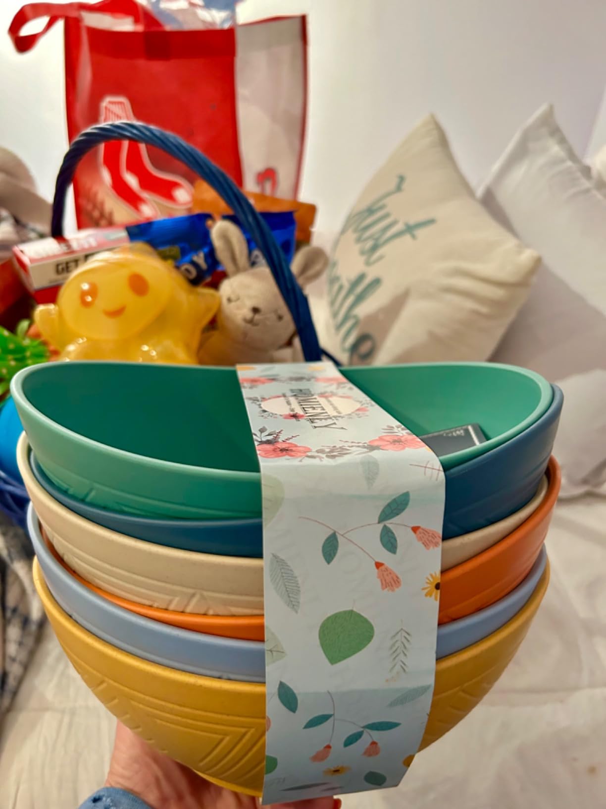 Homienly 9.6 inch Serving Bowls, Large Serving Dishes for Wedding Parties, 60 OZ Centerpiece Serving Bowls for Salad, Popcorn, Pasta, Dinner, Oval Shape, Microwave & Dishwasher Safe, Set of 4, Multi customer photo 1
