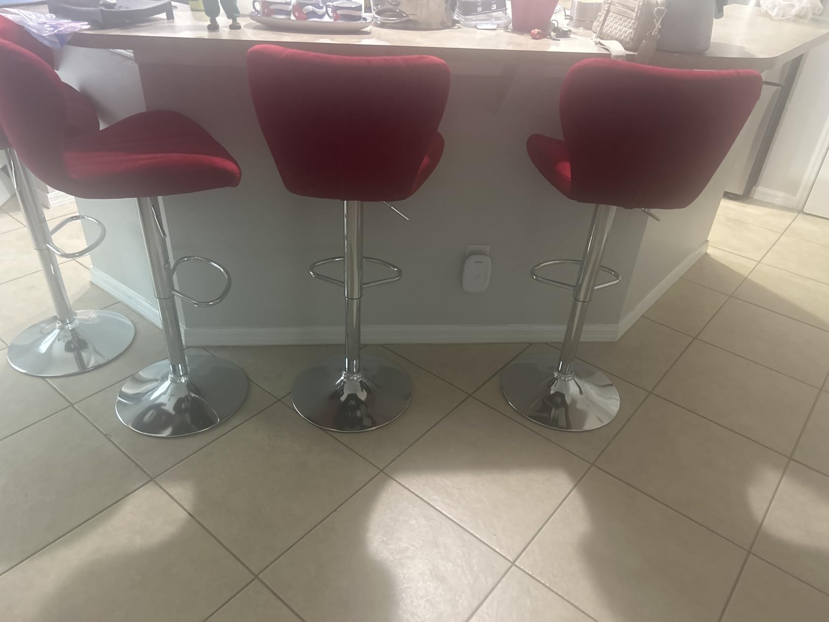 Roundhill Furniture Ellston Velvet Adjustable Swivel Barstools in Yellow, Set of 2 customer photo 2