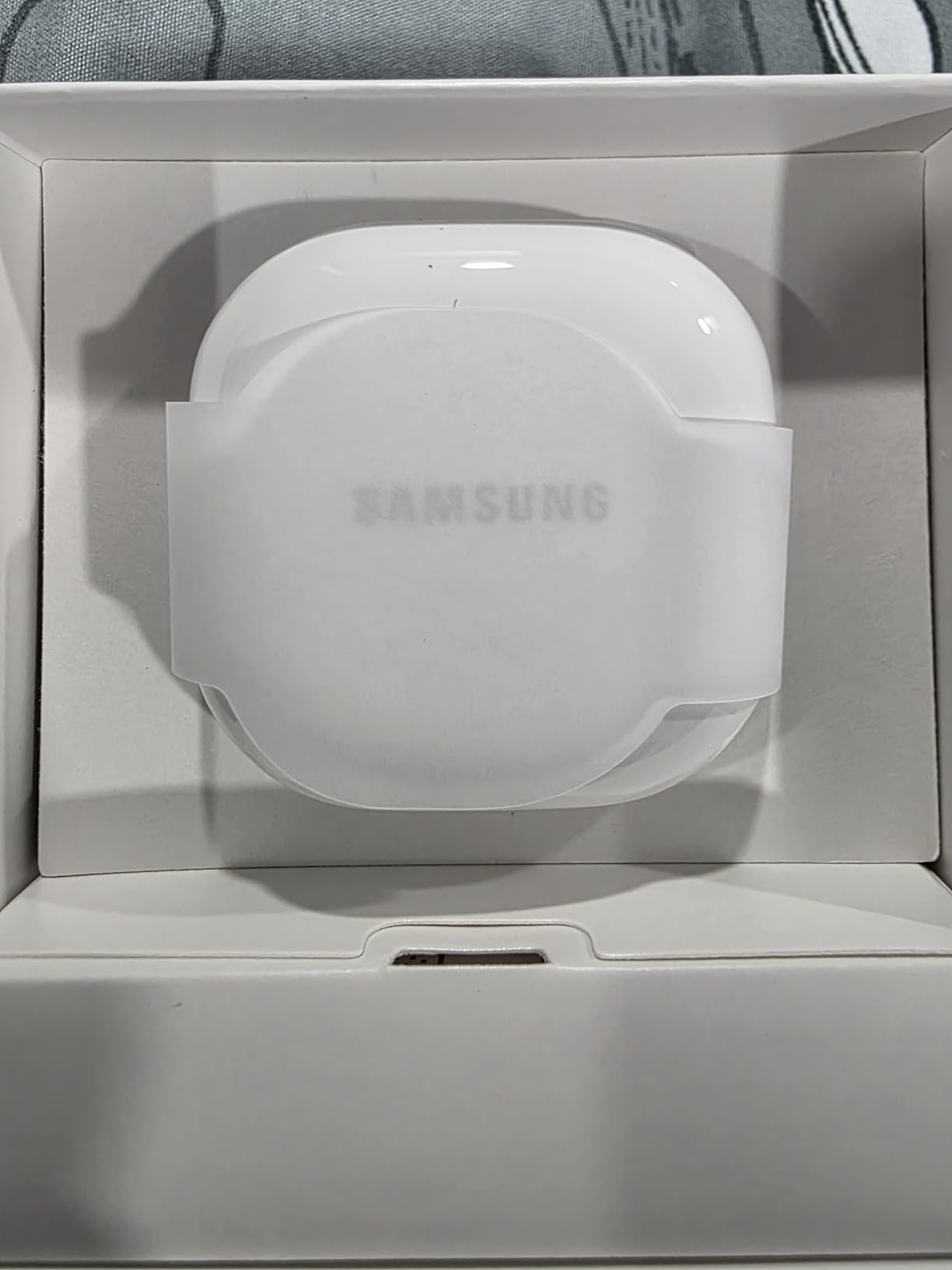 Samsung Galaxy Buds Fan Edition(FE) SM-R400, Active Noise-Cancelling, Wireless Bluetooth v5.2 Earbuds, Android 8.0 and Up - (Graphite) customer photo 2