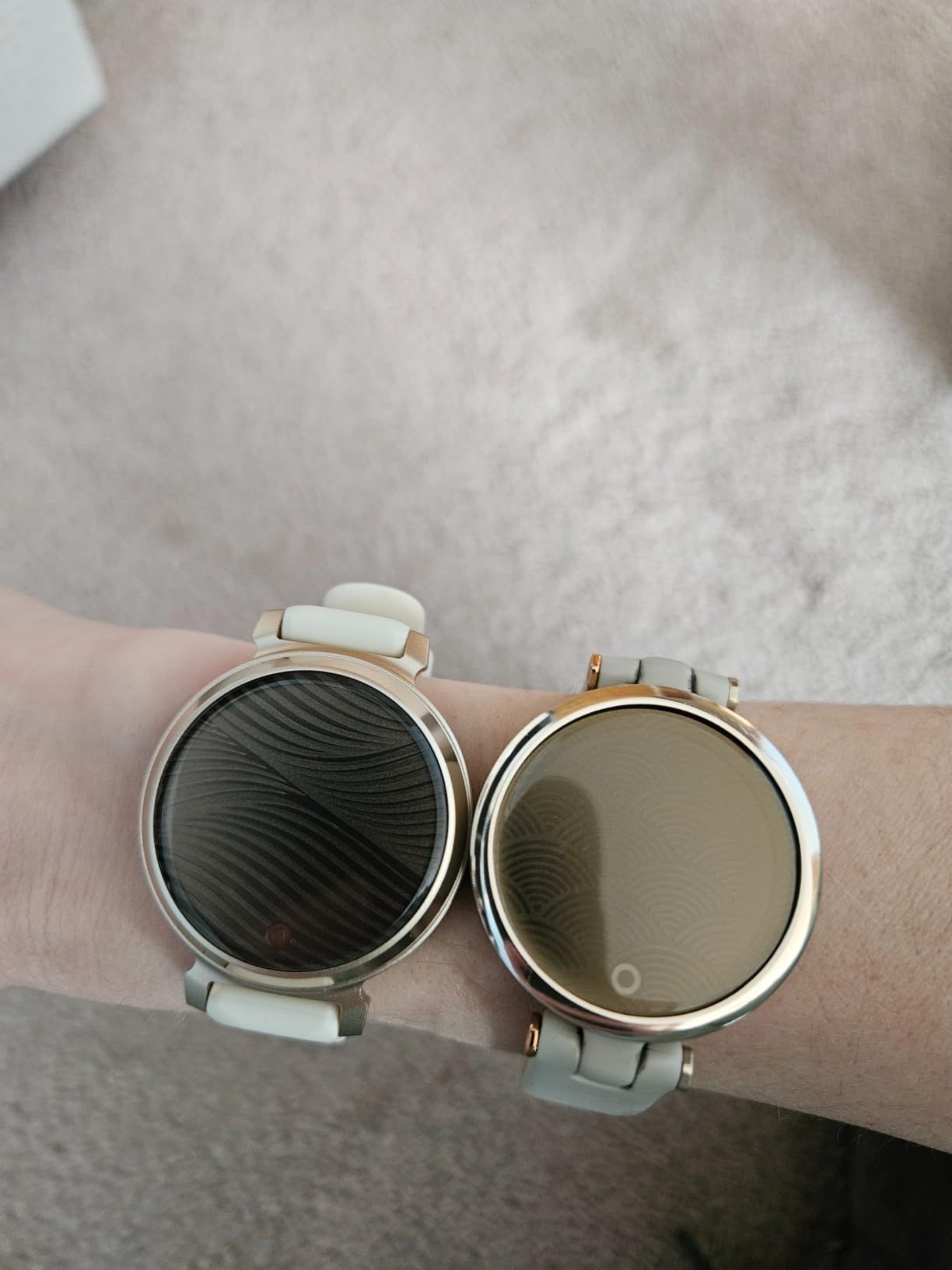 Garmin Lily® 2, Small & Stylish Smartwatch, 35mm, Coconut customer photo 2