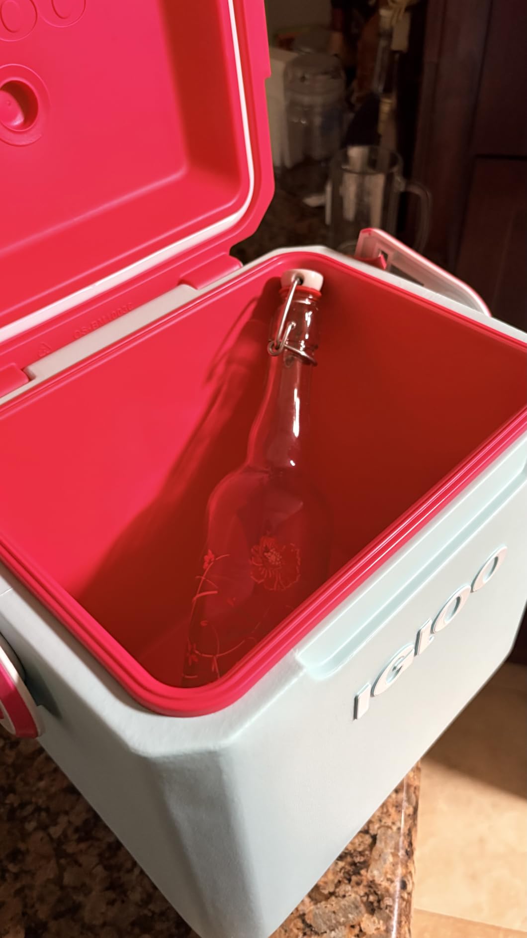 Igloo Tag Along Too Coolers | Insulated Hard Shell Picnic Style Cooler | Rolling Ice Chest customer photo 1