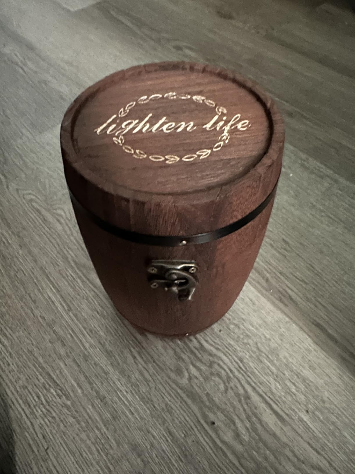 LIGHTEN LIFE 40th Birthday Gifts for Men 16oz,1986 Beer Glass in Barrel Box,40th Birthday Gift Ideas,1986 Pint Glass for 40 Years Old Dad,Husband customer photo 1