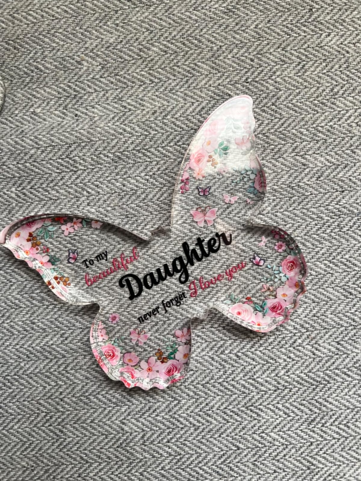 GiftyTrove Gifts for Aunt Auntie Ideas, 5x3.8x0.5 Inch Butterfly-Shaped Acrylic Plaque Decor, Mothers Day Valentines Day Birthday Christmas Gift for Aunt from Nephew Niece customer photo 1