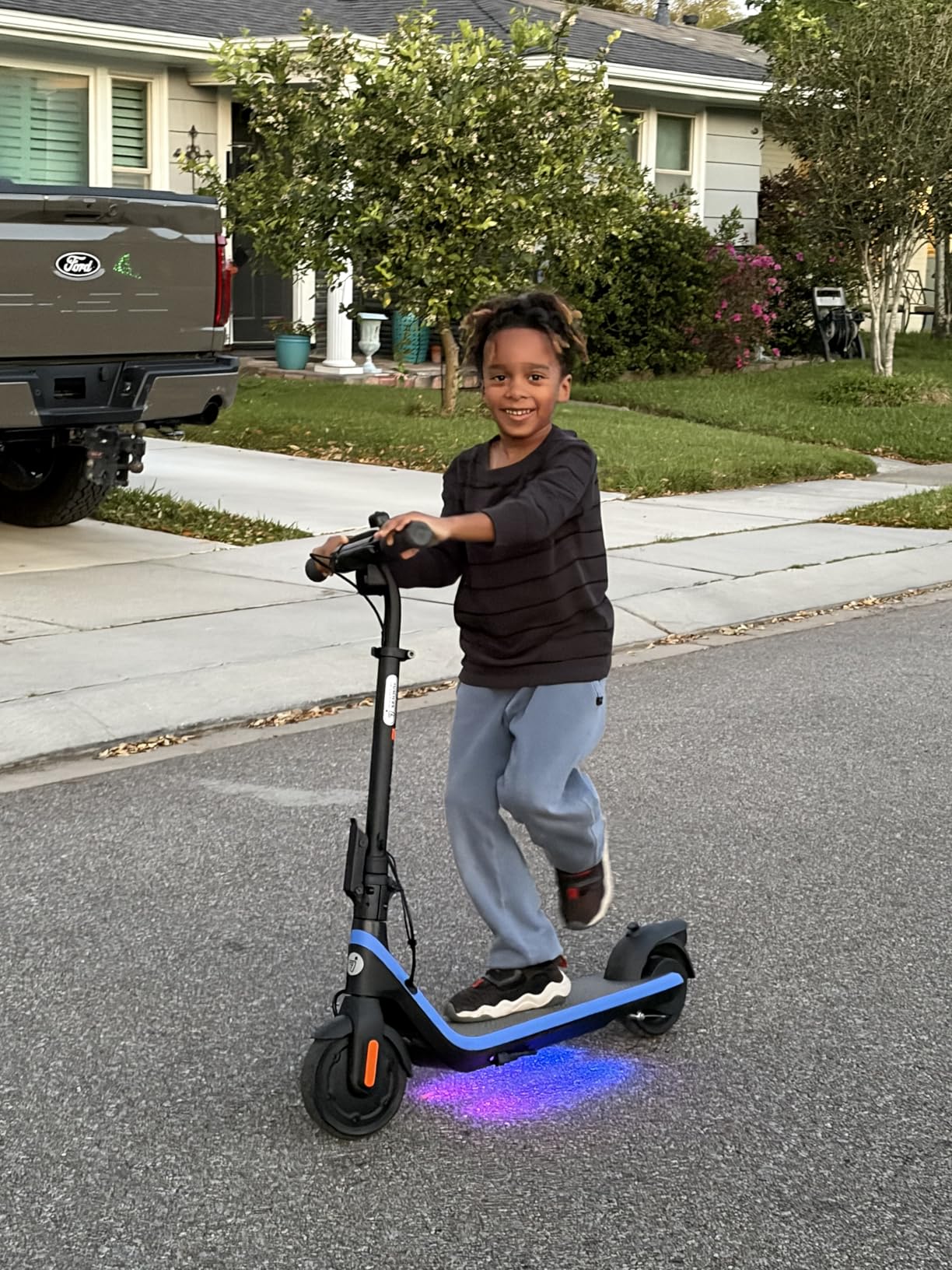 Segway Ninebot Kids eKickScooter, Kids Electric Scooter with Cruise Mode, Adjustable Handlebar Height (C2 Pro Only), for Riders Up to 132 lbs, UL-2272 2271 Certified customer photo 2