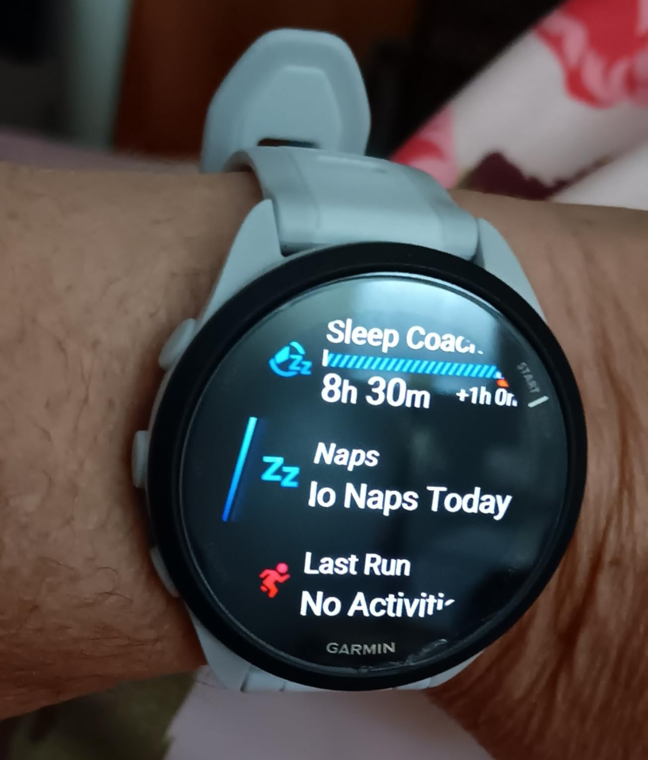 Garmin Forerunner® 165, Running Smartwatch, 43mm, Black customer photo 1