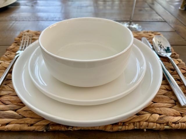 MALACASA Plates and Bowls Sets, 12 Pieces Modern Porcelain Dinnerware Set for 4 White Kitchen Dinner Dining Ware Set wtih Black Rim Ceramic Dishware Dishes Microwave and Dishwasher Safe, Series LUNA customer photo 1