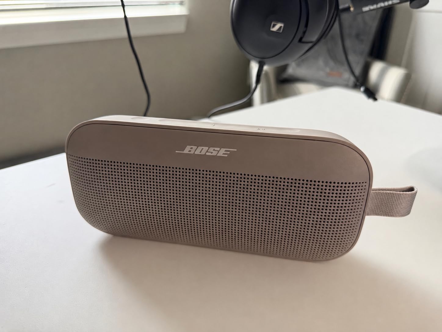 Bose SoundLink Flex Bluetooth Speaker (2nd Gen) - Portable Outdoor Speaker with Hi-Fi Audio, Waterproof and Dustproof, USB-C, Up to 12 Hours Battery Life, Black customer photo 2
