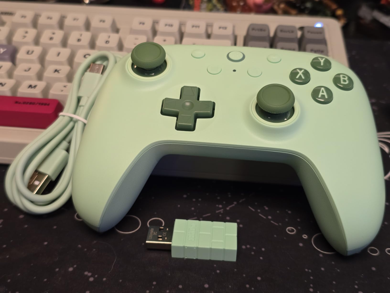 8Bitdo Ultimate 2C Wireless Controller for Windows PC and Android, with 1000 Hz Polling Rate, Hall Effect Joysticks and Triggers, and Remappable L4/R4 Bumpers (Green) customer photo 1