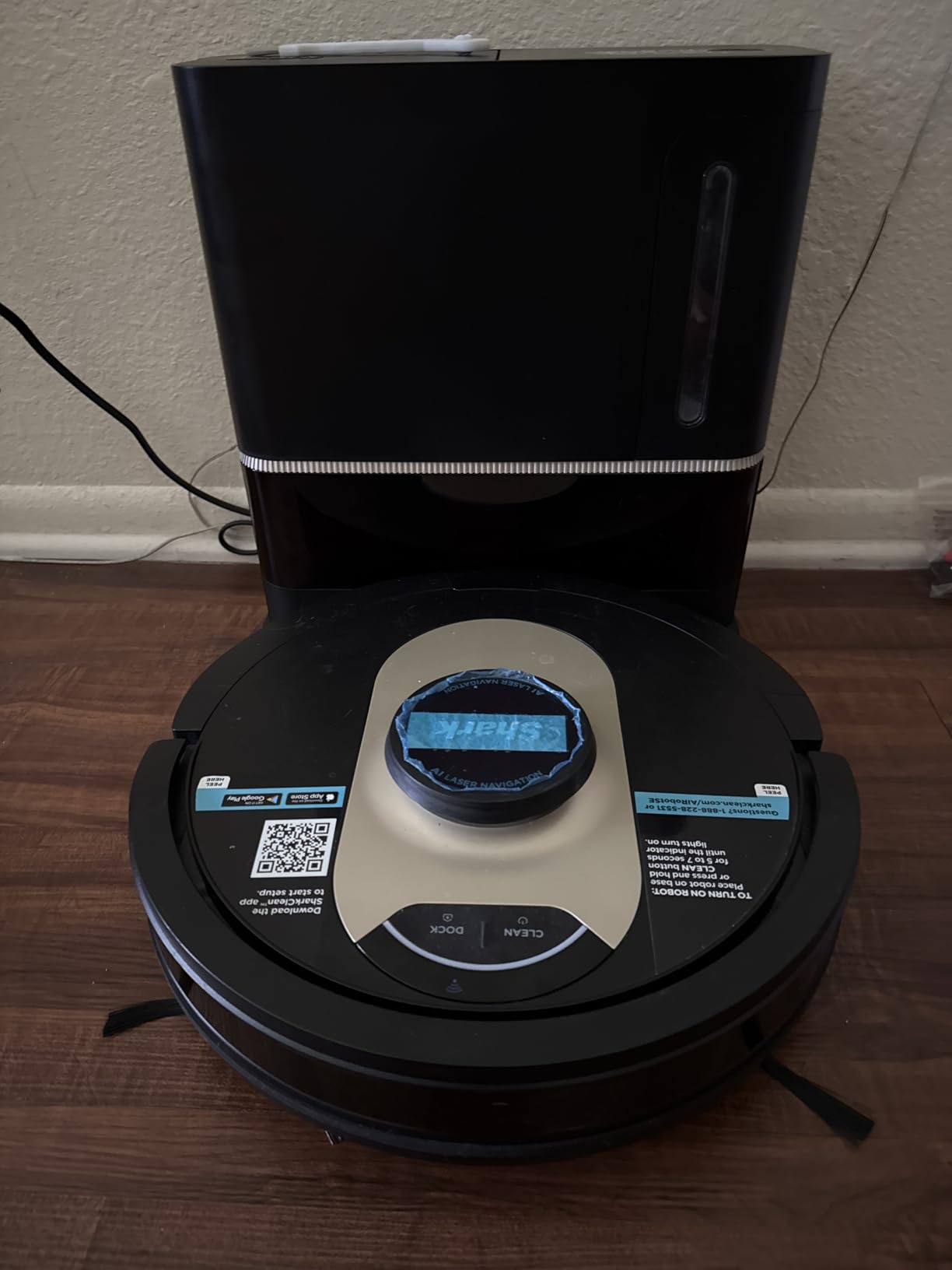 Shark PowerDetect 2-in-1 Robot Vacuum & Mop, White, AV2800ZE customer photo 1