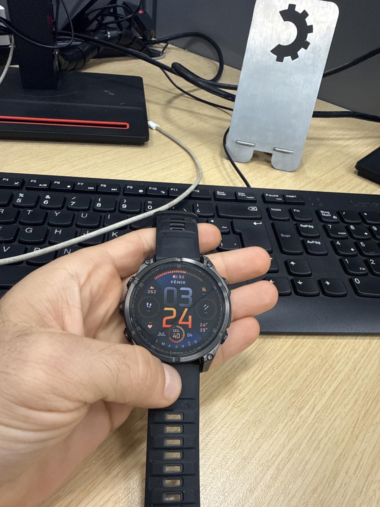 Garmin fēnix® 8, Sapphire, 47mm, DLC Titanium, Black/Pebble Gray customer photo 1