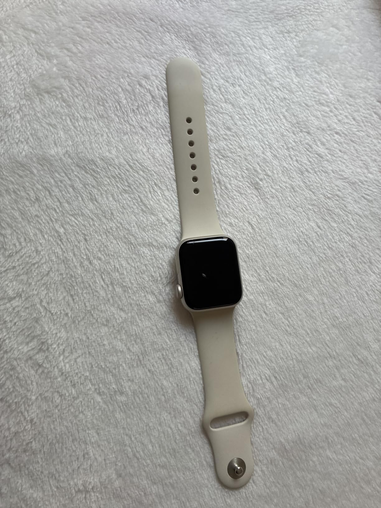 Apple Watch SE (2nd Gen) [GPS 40mm] Smartwatch with Starlight Aluminum Case with Starlight Sport Band S/M. Fitness and Sleep Trackers, Crash Detection, Heart Rate Monitor, Retina Display customer photo 1