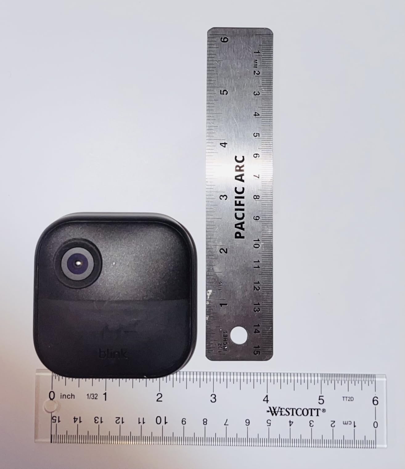 Blink Outdoor 4 – Wireless smart security camera, two-year battery life, 1080p HD day and infrared night live view, two-way talk. Sync Module Core included – 2 camera system customer photo 1