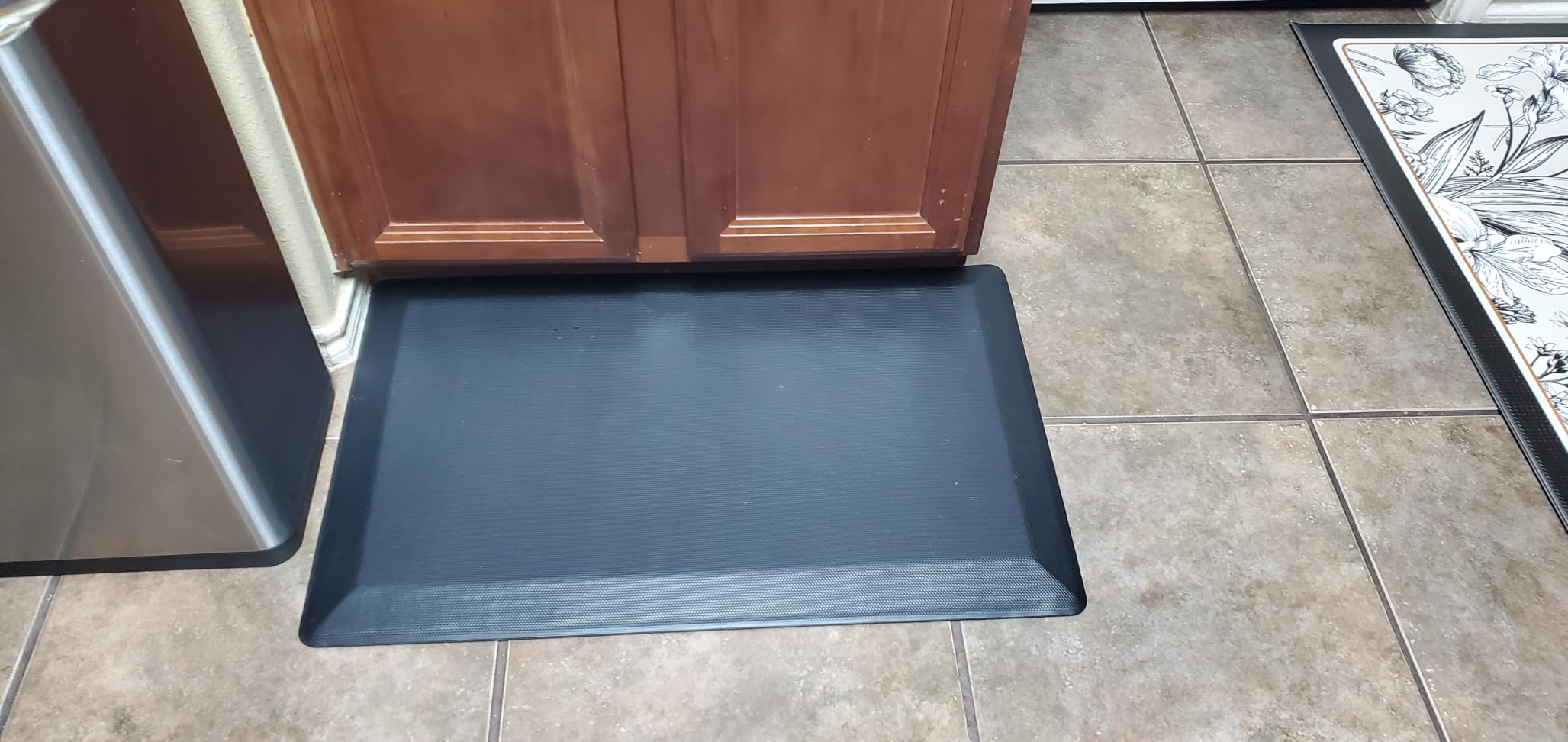 Tyrot Extra Thick Anti Fatigue Mat for Kitchen Floor, 20x32, Black customer photo 2