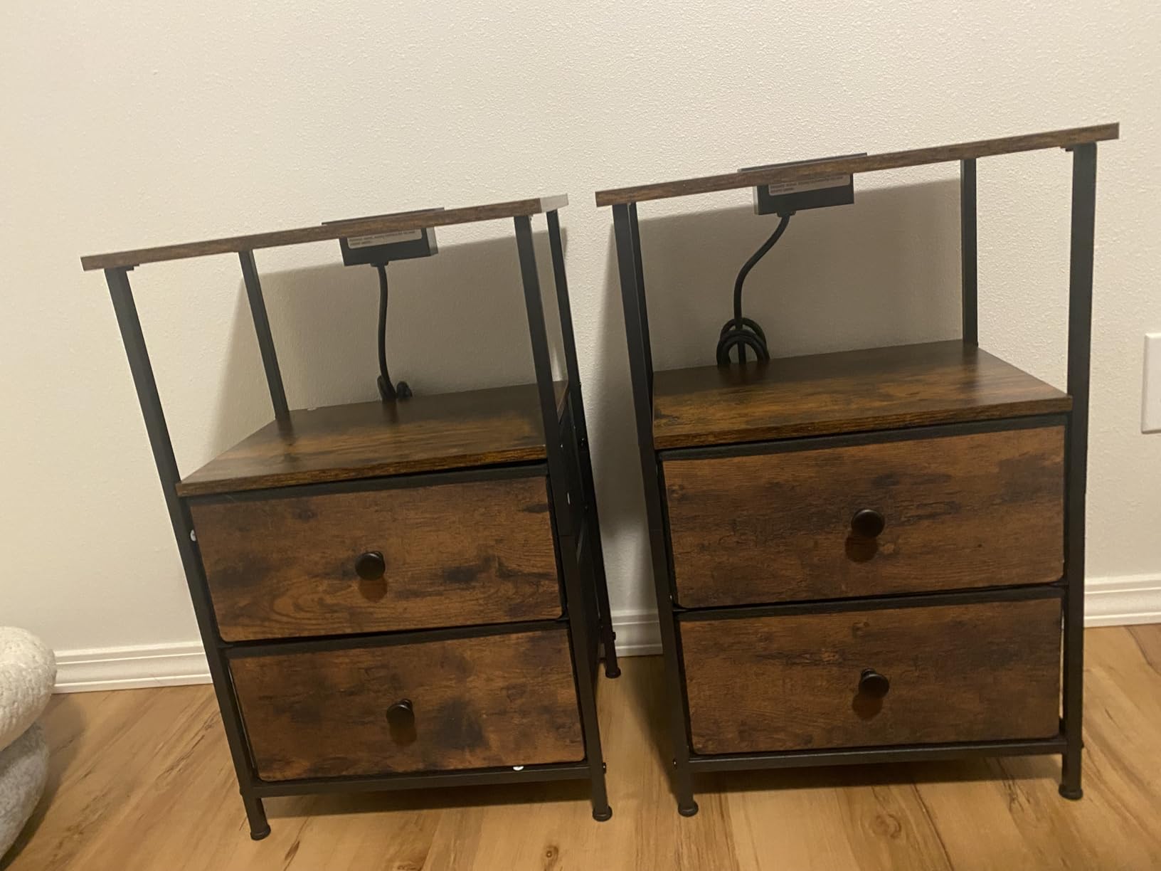 LOAKEKEL Nightstands Set of 2, Night Stand with Charging Station customer photo 2