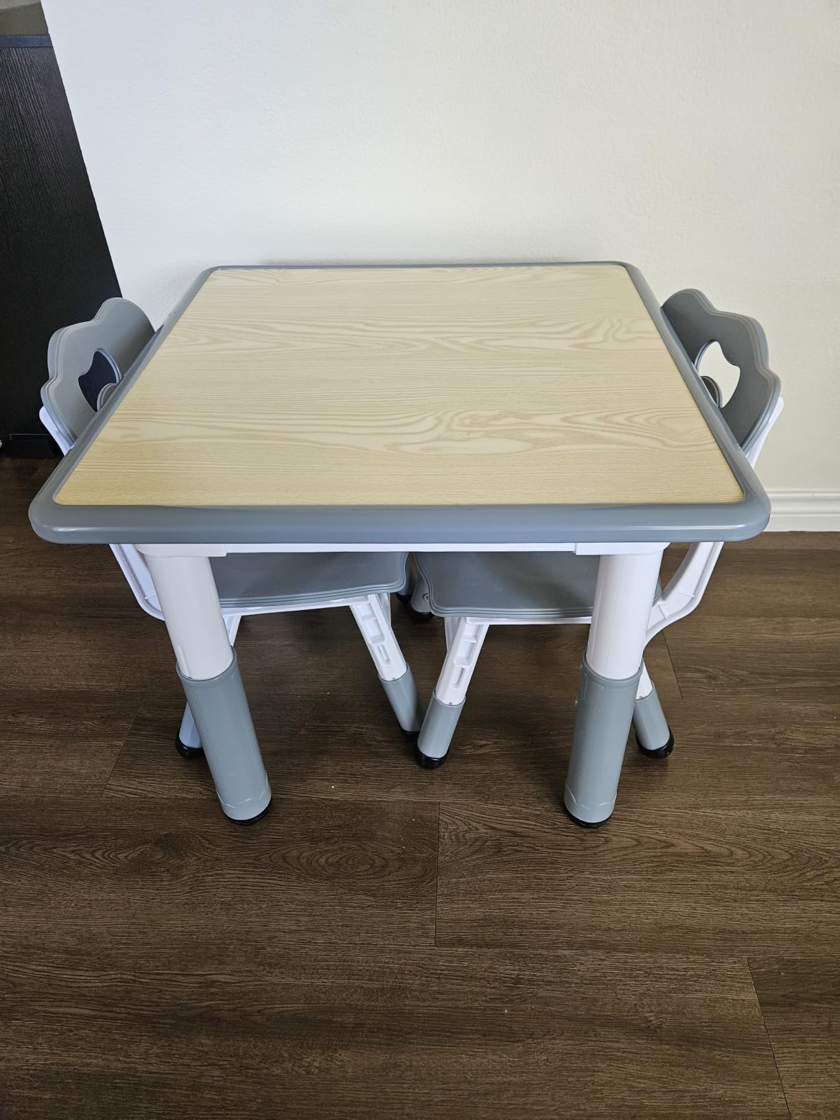 Brelley Height Adjustable Toddler Table and 2 Chairs Set, Beige customer photo 1