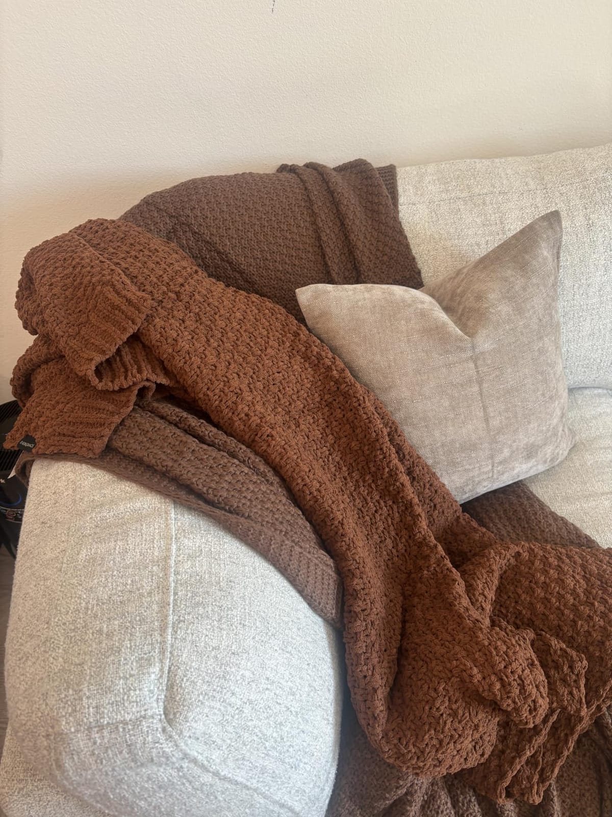 EVERGRACEHOME Chunky Chenille Knit Throw Blanket, 60 x 80, Beige customer photo 1