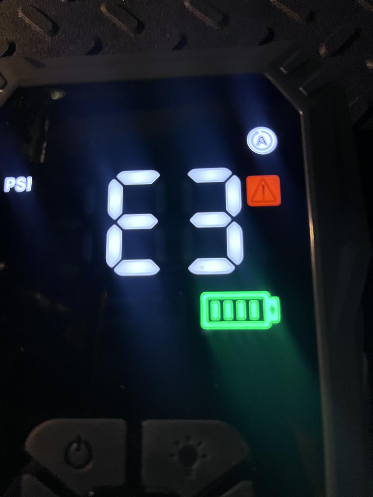 YaberAuto 10-in-1 7000A 150PSI Jump Starter with Air Compressor & Gloves customer photo 1