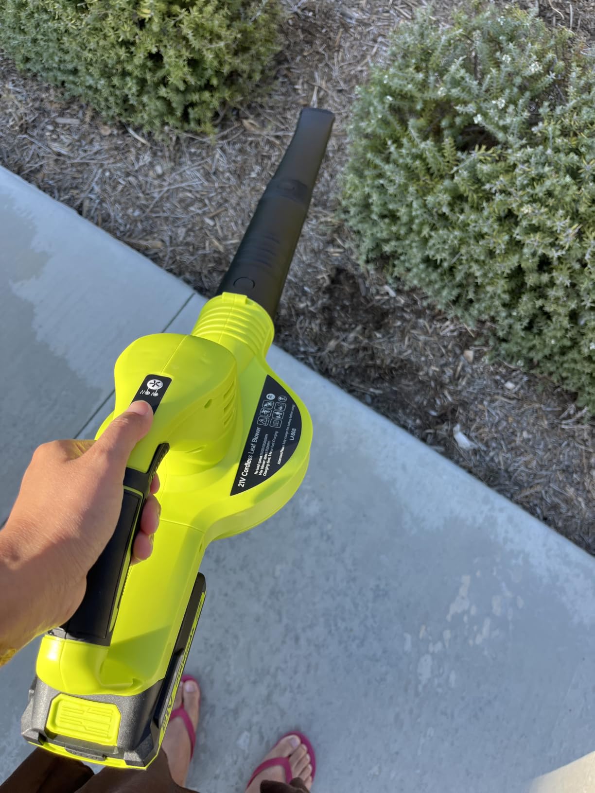 Leaf Blower Cordless 21V Electric with 2 Batteries and Charger Lightweight customer photo 1