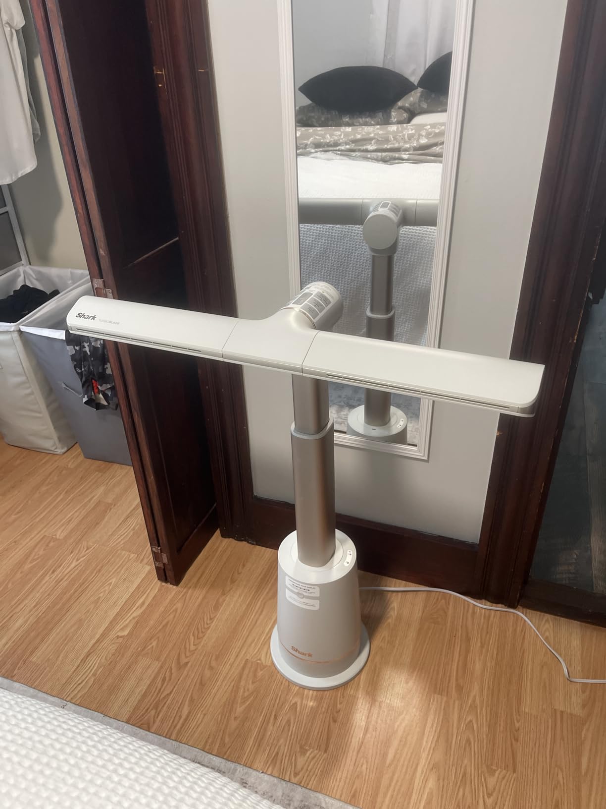 Shark TurboBlade Bladeless Tower Fan, Charcoal, TF202S customer photo 2
