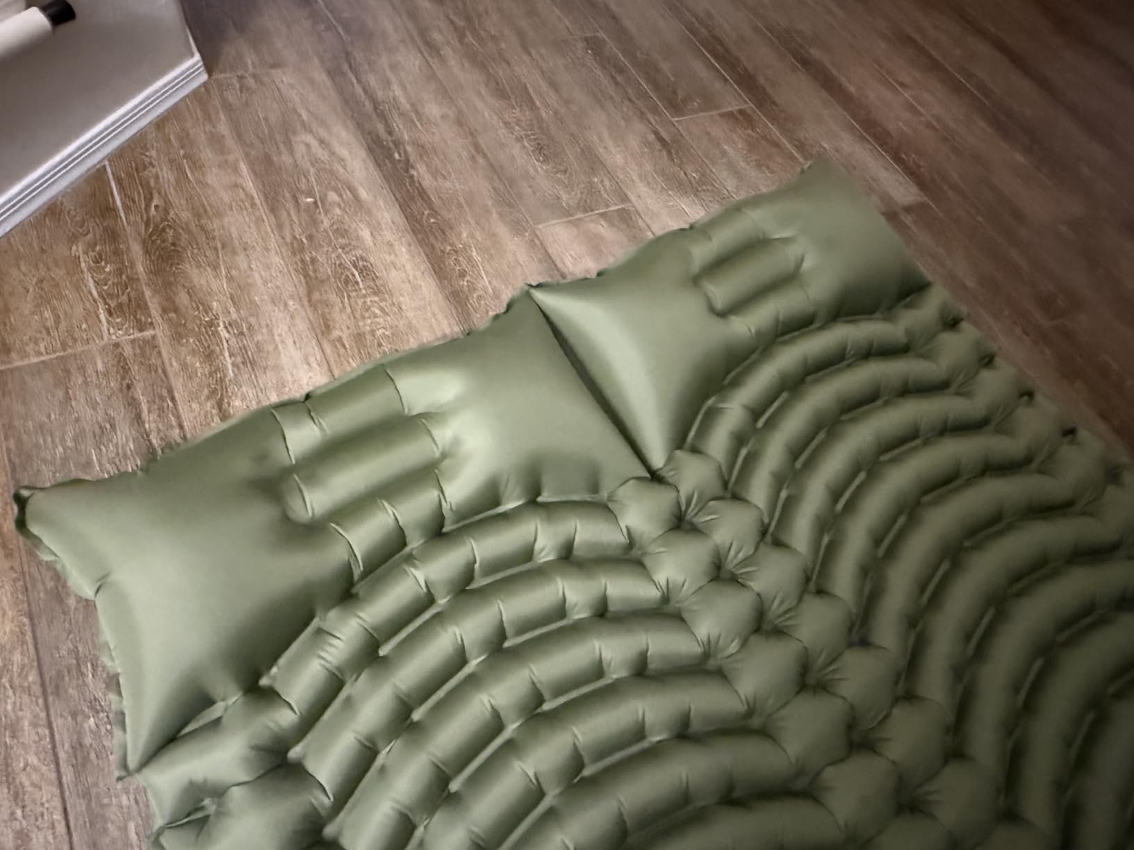 Double Camping Sleeping pad with Pillow & Built-in Foot Pump customer photo 1
