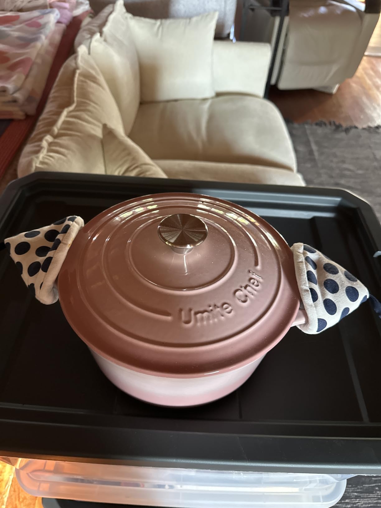 Enameled Cast Iron Dutch Oven - Umite Chef 5QT Pot with Lid & Cotton Potholders - Heavy-Duty Cookware for Bread Baking, Braising, Stews, Roasting(Cream White) customer photo 1