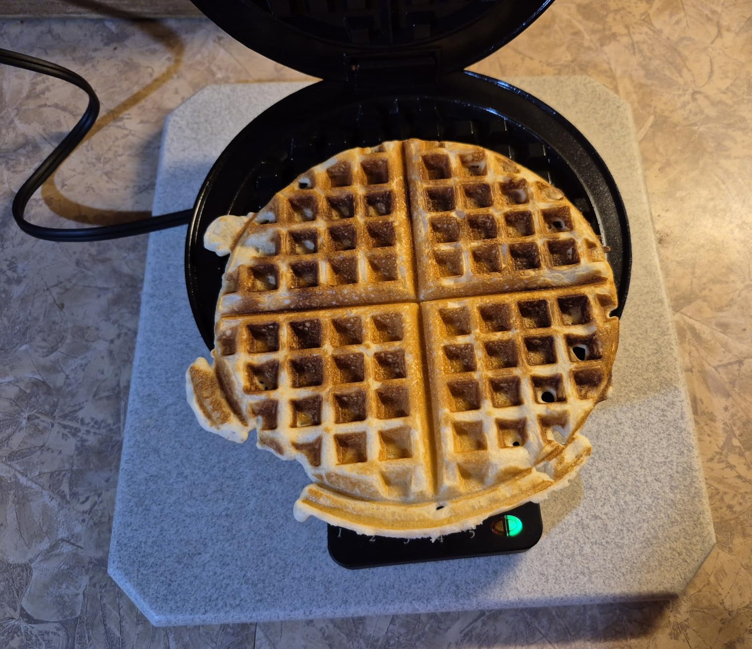 Cuisinart Waffle Maker, 5-Setting Browning Control, Stainless Steel customer photo 2