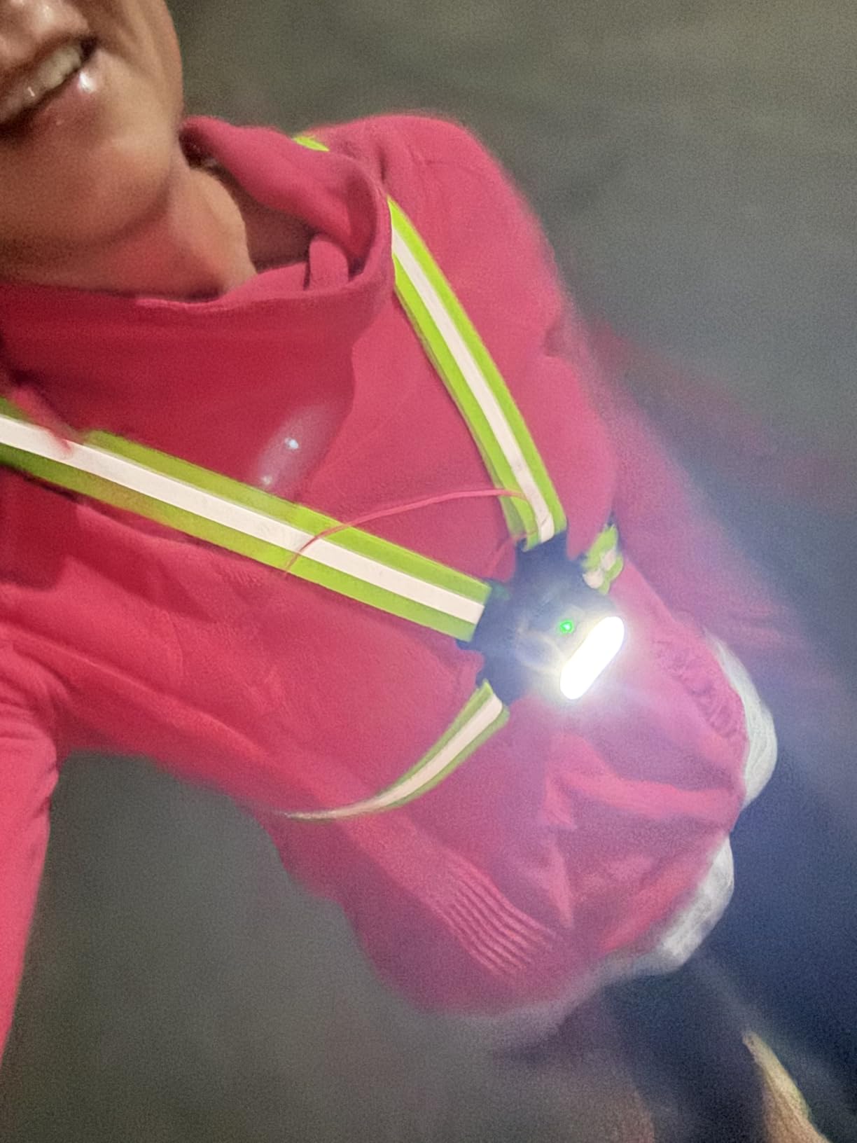 Viccux 500LM High-Visibility Running Lights for Runners, Adjustable 45° Beam & 360° Reflective Vest, IPX4 Waterproof Running Vest Light for Night Walking/Cycling/Jogging, 3.5-20Hrs Runtime customer photo 1