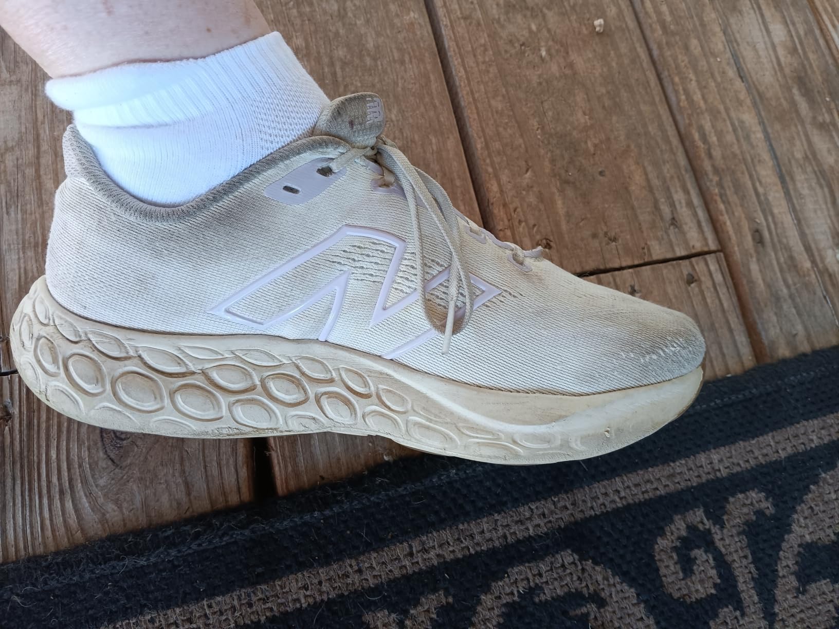 New Balance Women's Fresh Foam 680 v9 Running Shoe customer photo 1
