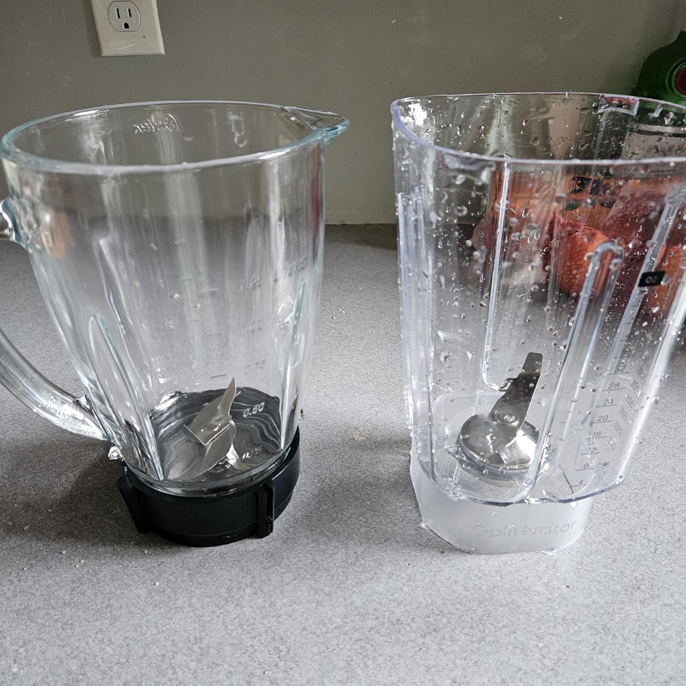 Chefman Obliterator 48 oz Countertop Blender for Smoothies, 1380W Motor to Crush Ice, Nuts, and Frozen Fruit with Stainless Steel Blade, Auto Blend Function, Includes Tamper and Scraper customer photo 2