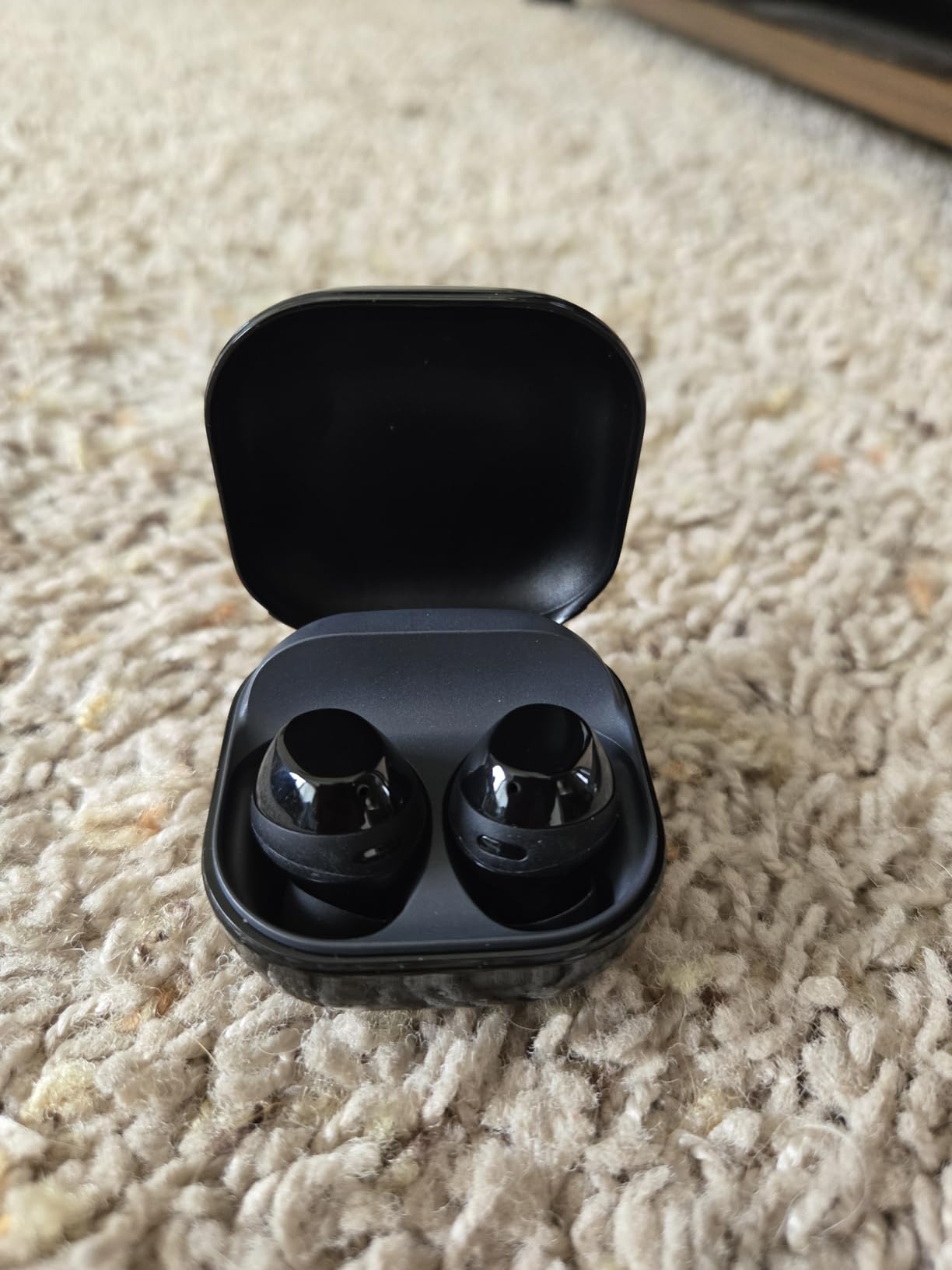 Samsung Galaxy Buds Core SM-R410 (2025) | Latin American Stock | Bluetooth 5.4 | Active Noise Cancelation | up to 35h Continuous Music Playblack - (Black) customer photo 2