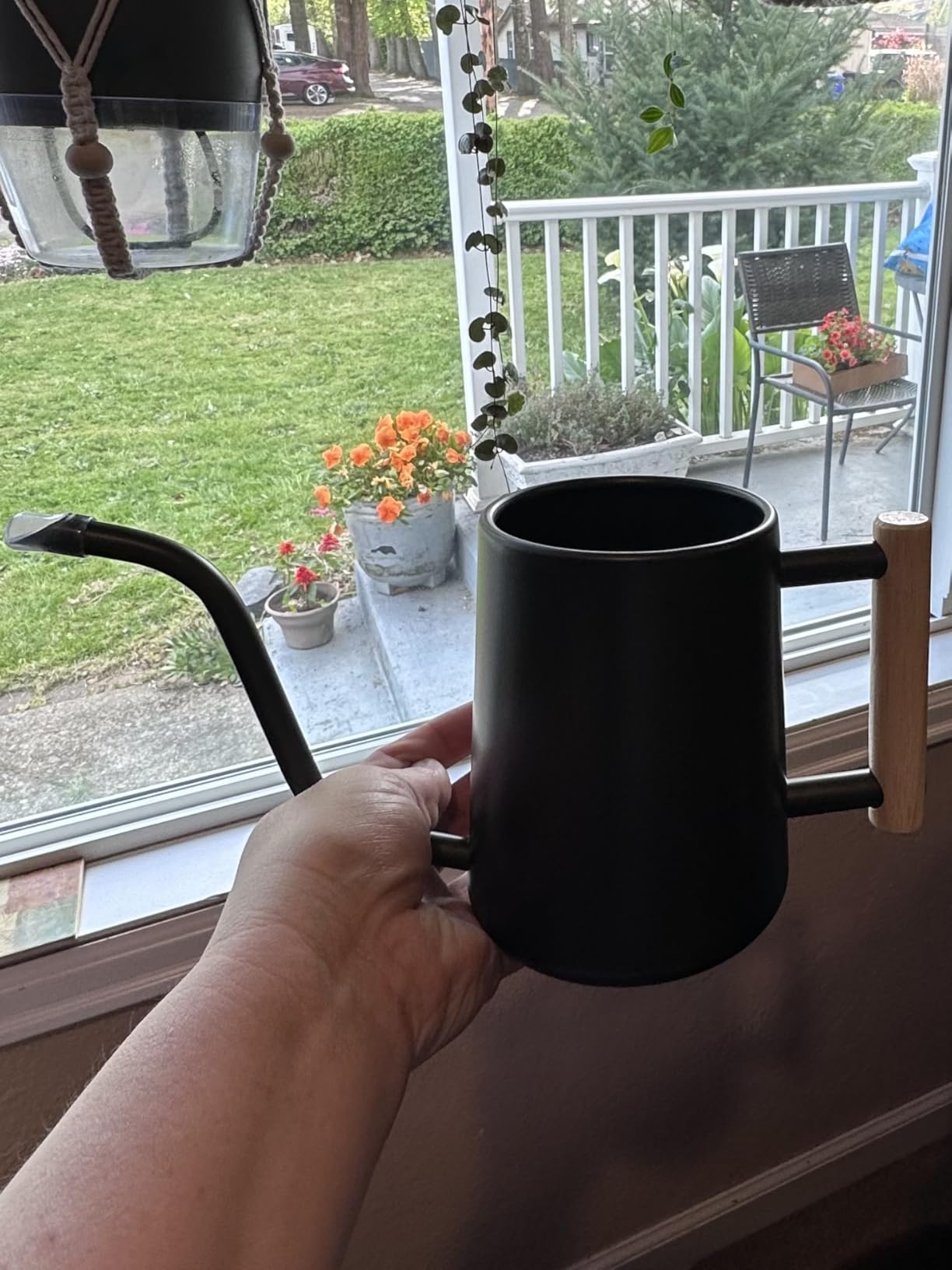 Watering Can Indoor Plants, 35 oz/1000 ml Metal Stainless Steel Watering Can Pot with Long Spout for Indoor House Plants Bonsai Outdoor Garden Flower Decorative (Dark Blue) customer photo 1