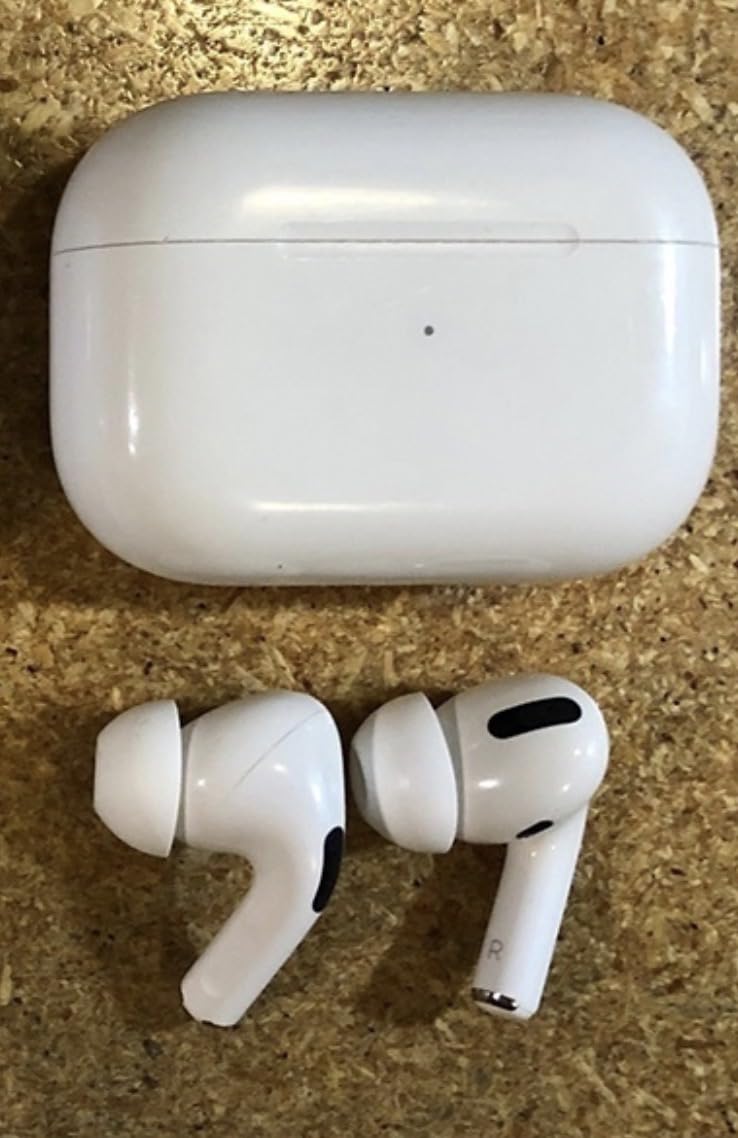 Apple AirPods Pro 3 Wireless Earbuds with Active Noise Cancellation customer photo 1