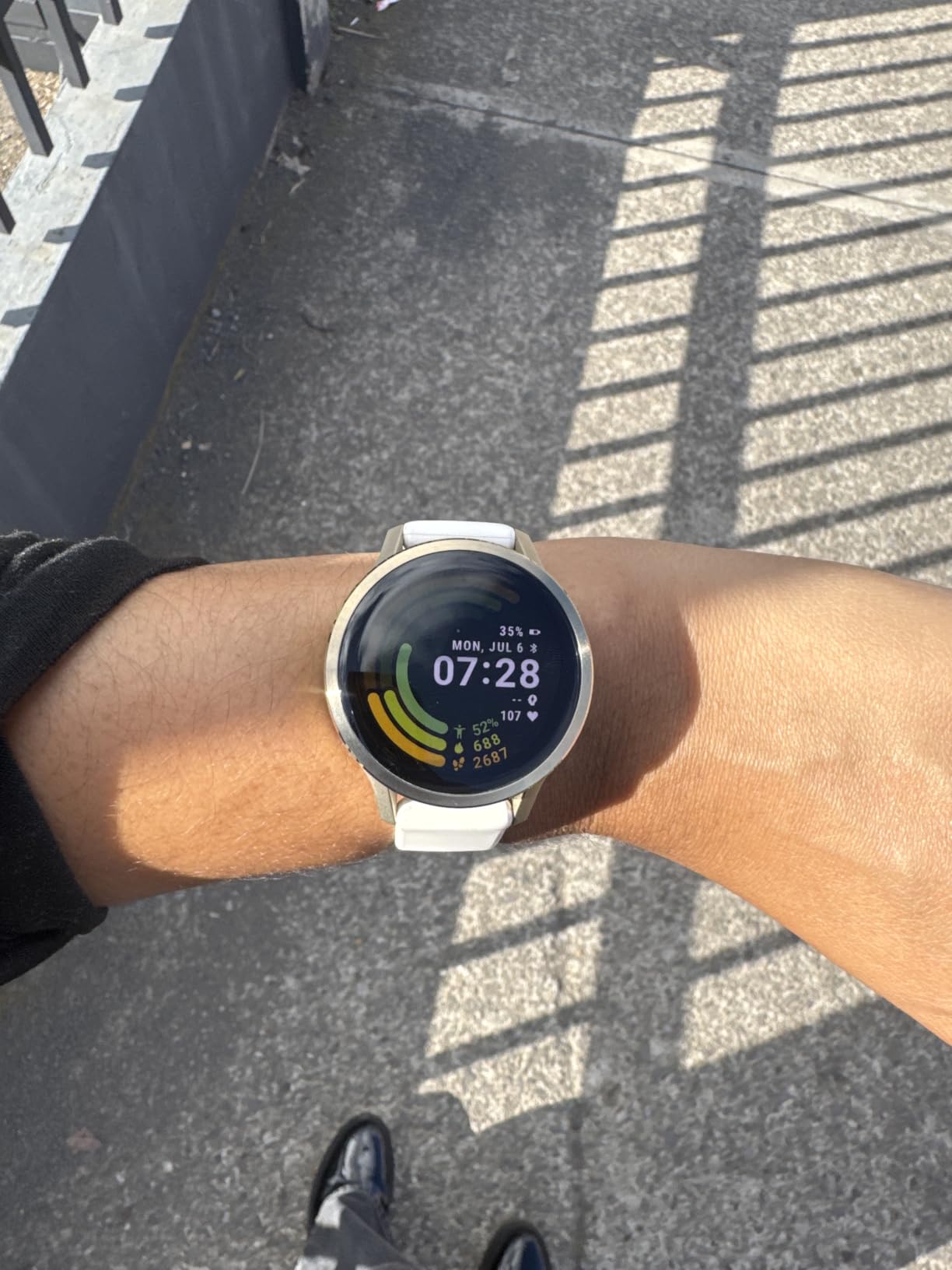 Garmin Venu® 4, Advanced Fitness Smartwatch, 45mm, Black Silicone customer photo 2