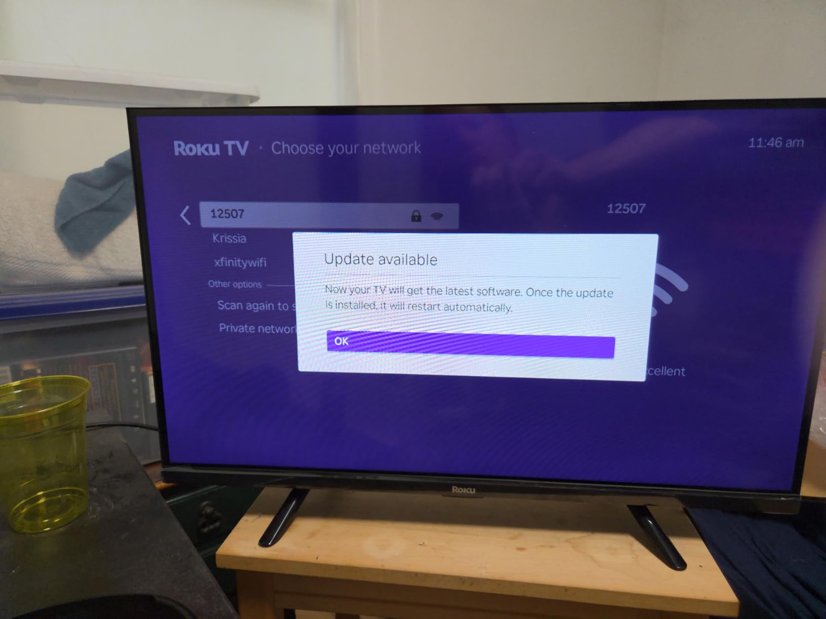 Roku 24-Inch Select Series Smart TV 2026-720p HD TV - RokuTV customer photo 1