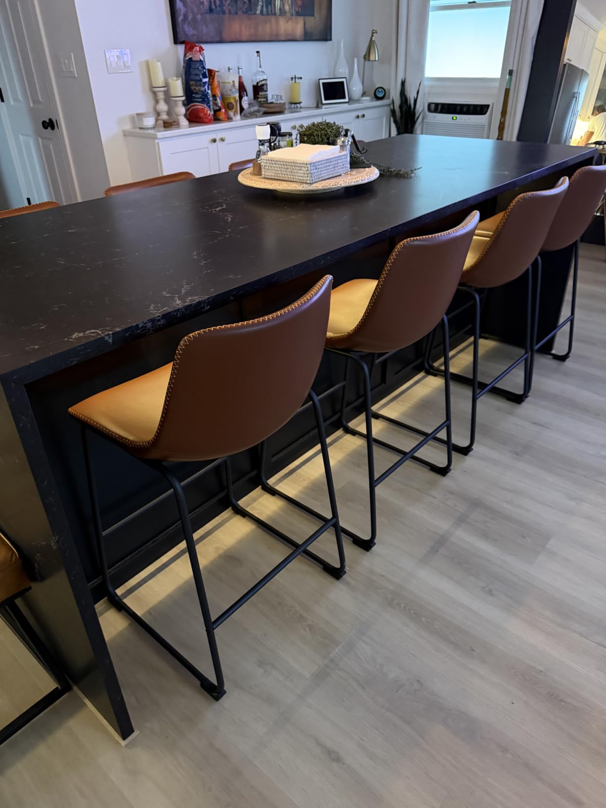 DUMOS Counter Height Bar Stools Set of 4, Faux Leather Metal Bar Chairs customer photo 2