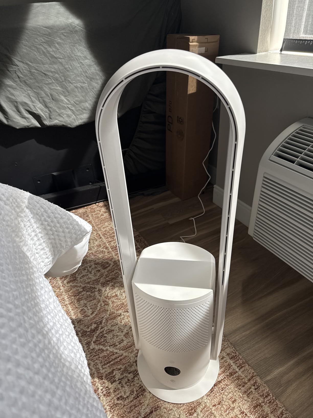 ULTTY Bladeless Tower Fan for Bedroom, 20 Speeds 3 Modes, Standing Fan with Remote, 8H Timer, 38