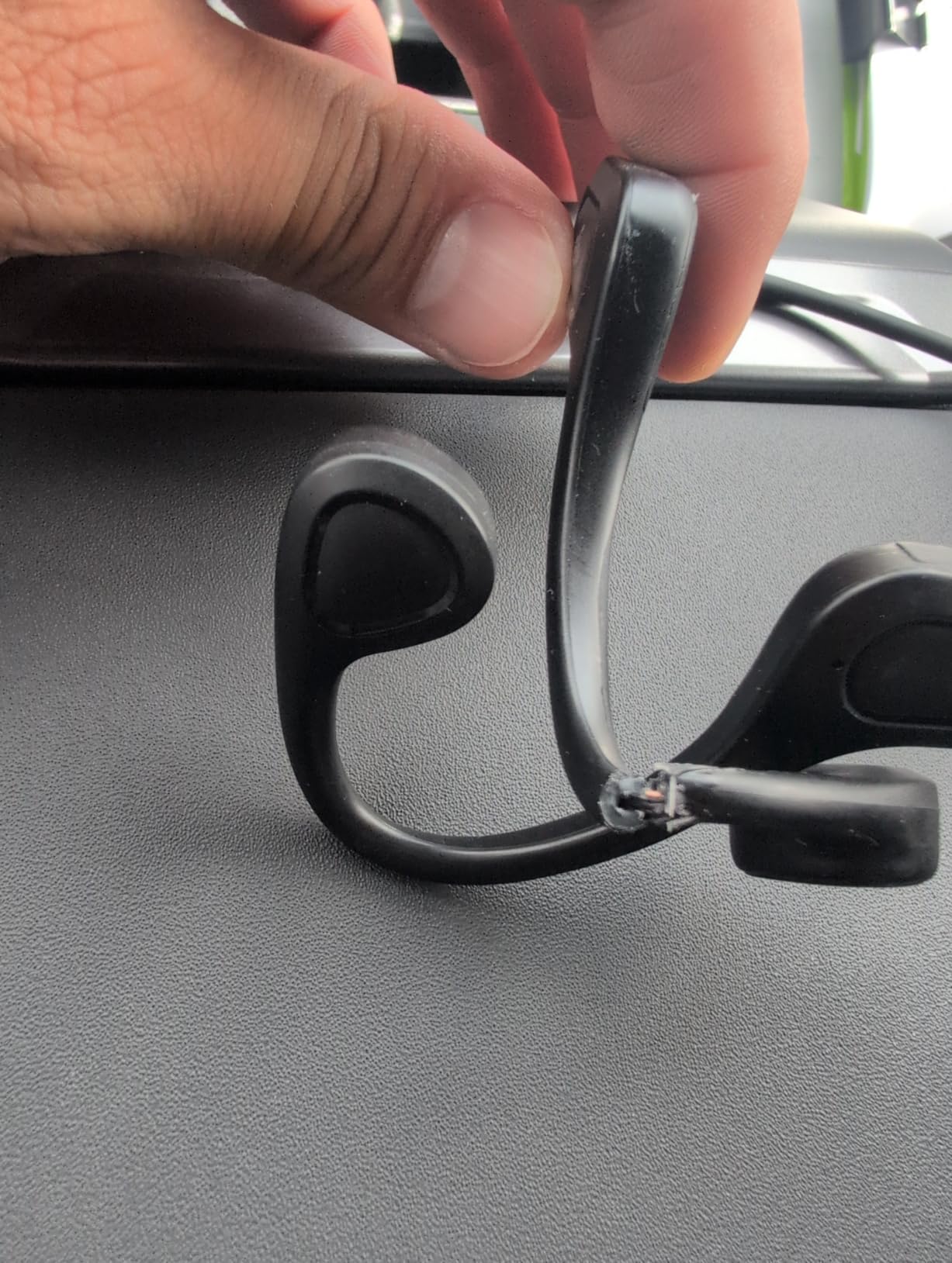 PSIER Bone Conduction Headphones, 2026 Upgrade Bluetooth 6.0 Open-Ear Design, 10-Hour Playtime, IPX5 Waterproof, 23g Ultra-Lightweight for Running, Cycling, Outdoor Sports customer photo 2