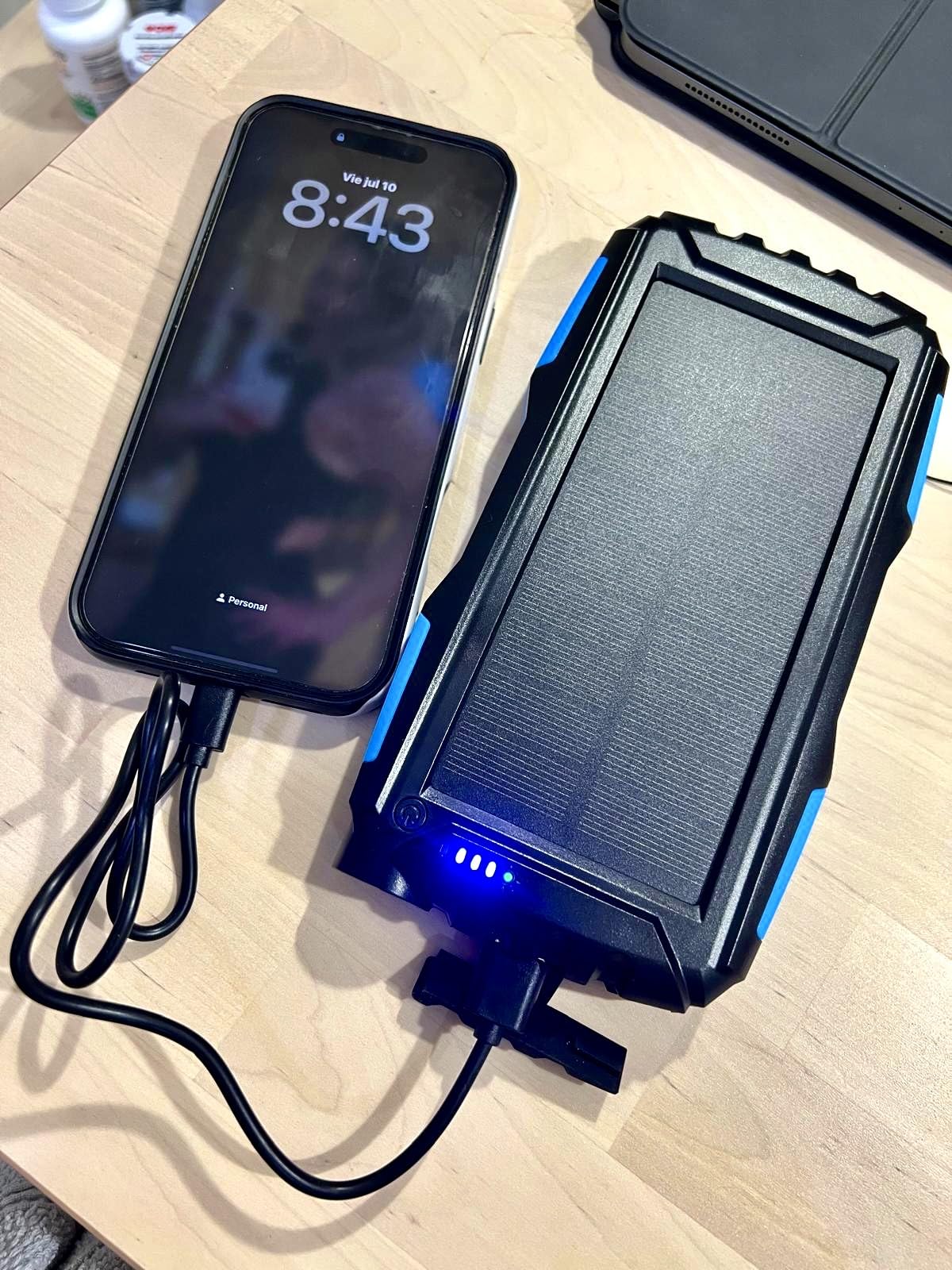 Mregb Solar Charger Power Bank 42800mAh, Portable Charger, Solar Power Bank,External Battery Pack 5V3.1A Qc 3.0 Fast Charger Built-in Super Bright Flashlight (Black) customer photo 1
