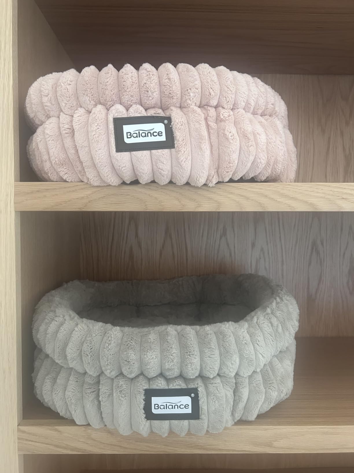 BALANCE Donut Dog Bed, 36 Inches Round Dog Bed Large Size Dogs Washable, Orthopedic Calming Dogs Beds for Kitten, Fluffy Plush Faux Fur Pet Bed with Anti-Slip Bottom customer photo 2