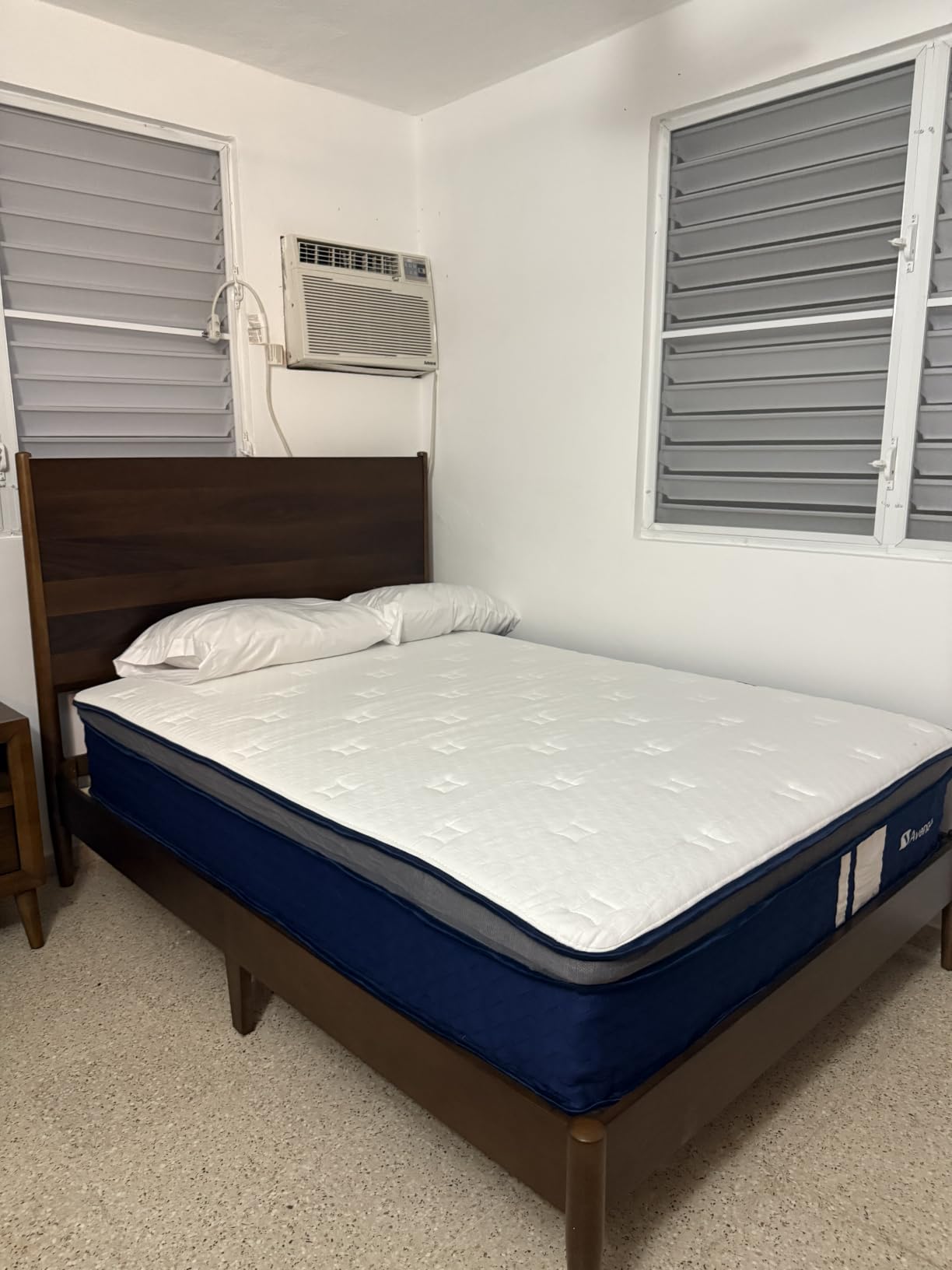 Avenco SyncDeep Queen Mattress 12 Inch, Firm Hybrid Cooling, Lumbar Support customer photo 1