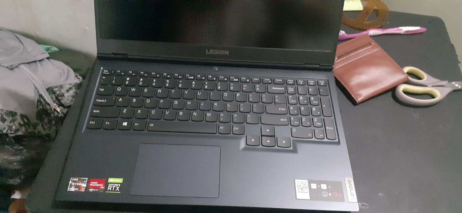 Lenovo IdeaPad Slim 3i • 15.6